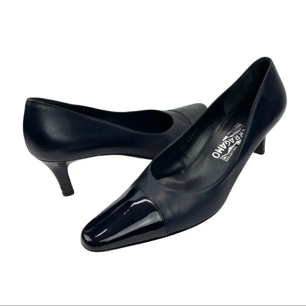 VTG Salvatore Ferragamo Navy  Dual Texture Patent Cap Toe/Leather Heels Pumps 9